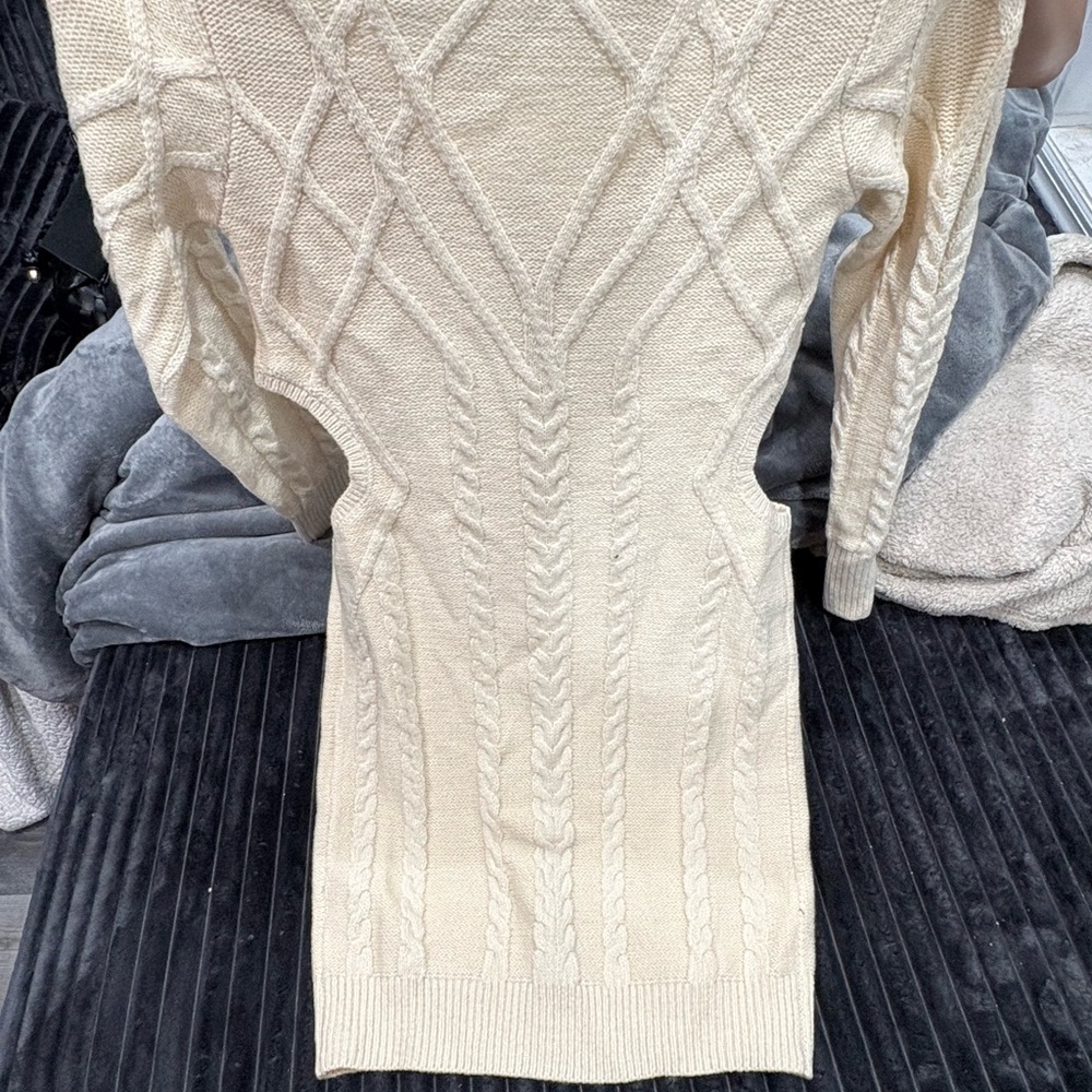 Stylish Long Sleeve Cable Knit Dress - Picture 5 of 5